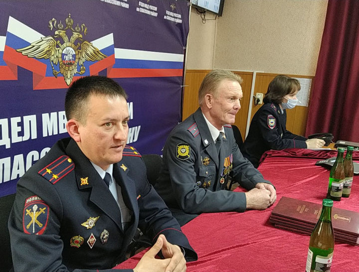 Фаргат Мухаметов поздравил ветеранов с 30-летием Совета ветеранов органов внутренних дел