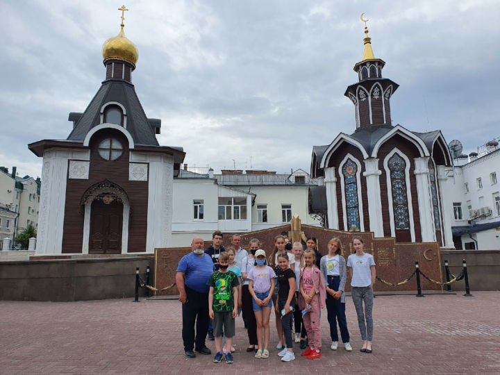 Участники трудового лагеря второй городской школы совершили поездку в Казань