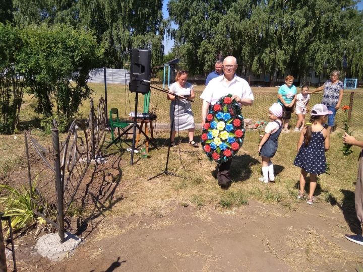 Жители посёлка Приволжский почтили память погибших в годы Великой Отечественной войны