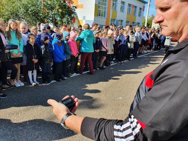 В Болгарской средней образовательной школе №2 идут мероприятия месячника безопасности