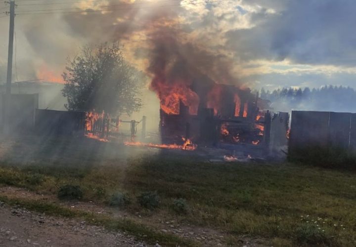 В посёлке Ярдам Спасского района произошел пожар
