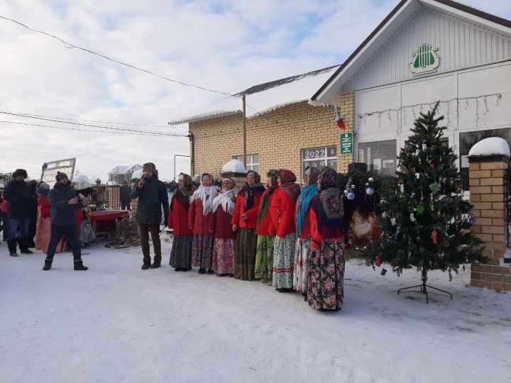 В селе Полянки прошли праздничные гуляния в честь Рождества Христова