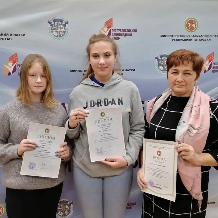 Школьницы Спасского района стали призерами республиканской олимпиады