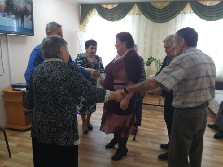 В Спасском доме-интернате для престарелых и инвалидов провели Татьянин день