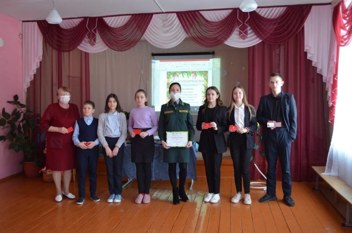 Бураковскую школу посетили сотрудники «Болгарского лесничества»