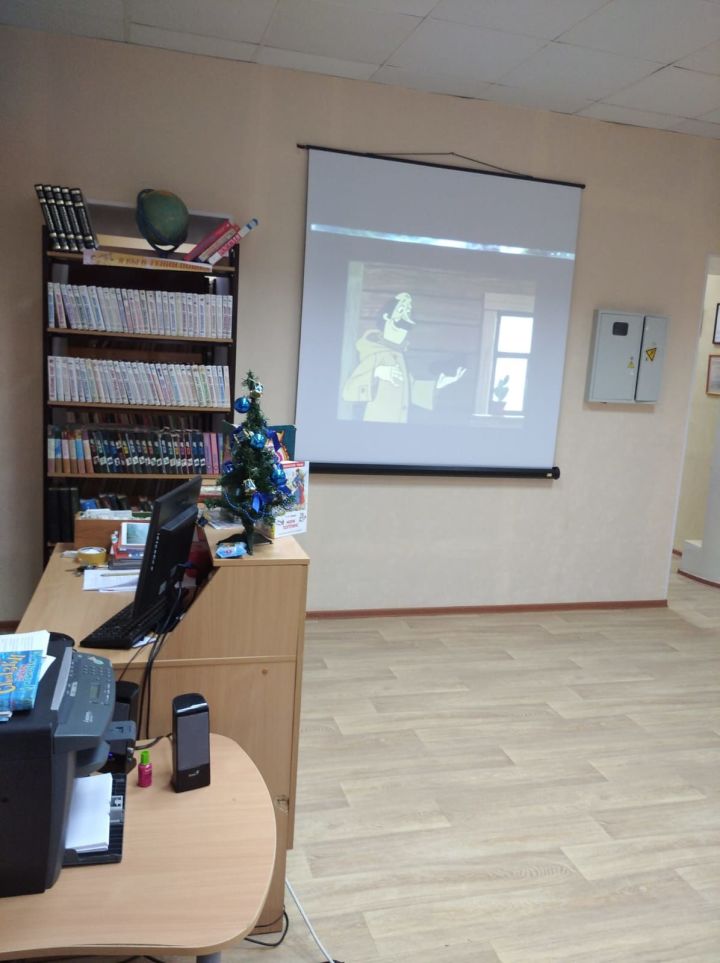 Сказочный видео-салон работает в детской библиотеке Болгара