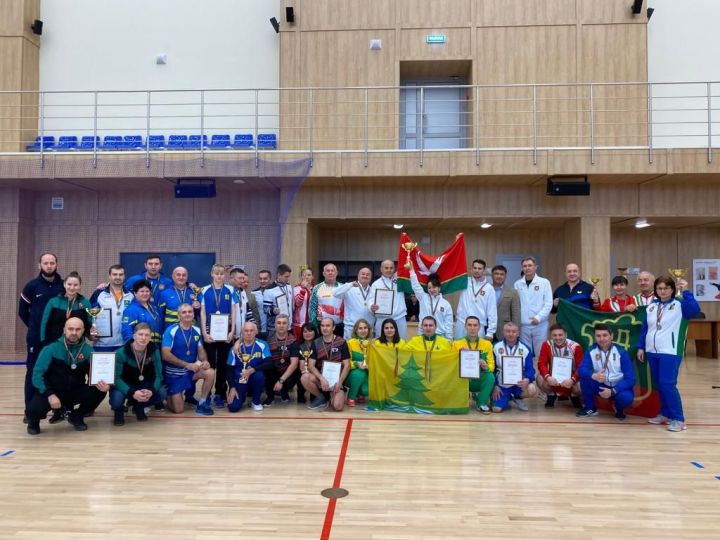 Сборная команда Спасского района по настольному теннису стала победителем  в 3 группе
