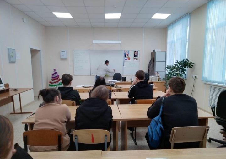 Для студентов Спасского техникума провели познавательное занятие «Народный календарь»