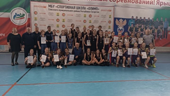 В  Болгаре завершилось Первенство РТ по баскетболу среди девушек