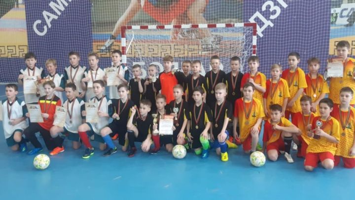 Юные футболисты отметили День защитника Отечества турниром по мини-футболу