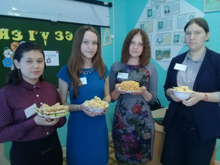 В Бураковской школе прошёл конкурс «Яз гүзәле-2022»