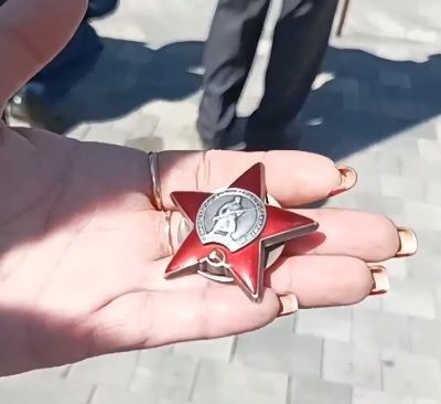 Потомкам нашего земляка вручили орден Красной Звезды, найденный спустя 77 лет