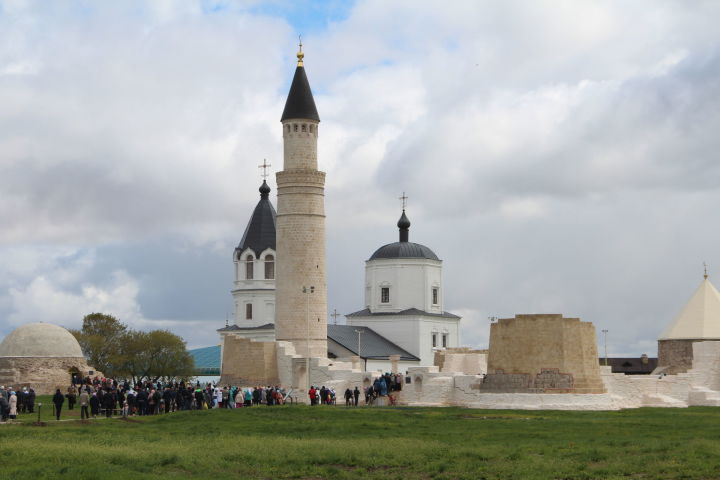 Празднование 1100-летия принятия ислама в Болгаре посетили более 20 000 человек