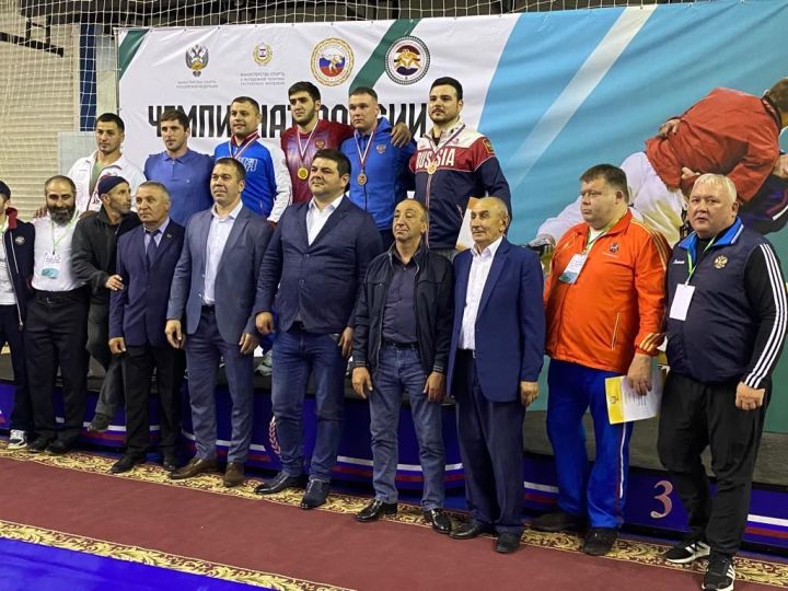 Ришат Сагиров вернулся с Чемпионата России по борьбе на поясах с медалью