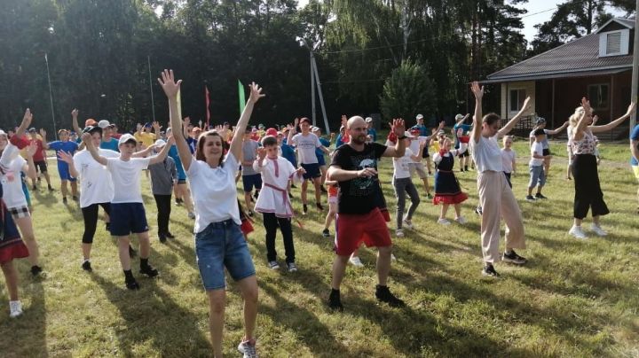 Более 180 тысяч детей из Татарстана отдохнут в летних лагерях