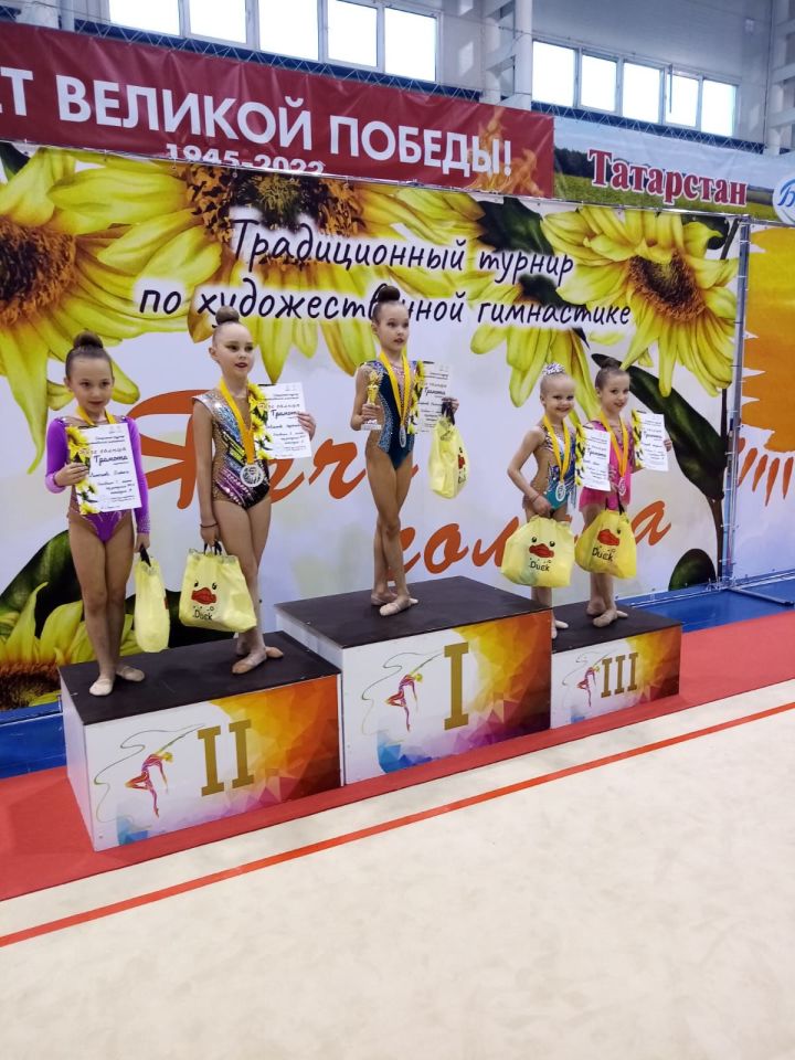 Гимнастки Спасского района РТ приняли участие в турнире «Ярче солнца»