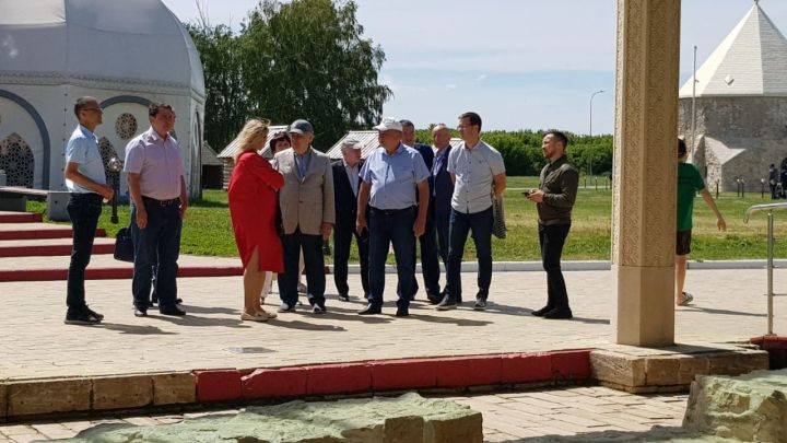 Государственный Советник РТ Минтимер Шаймиев посетил Болгарский музей-заповедник