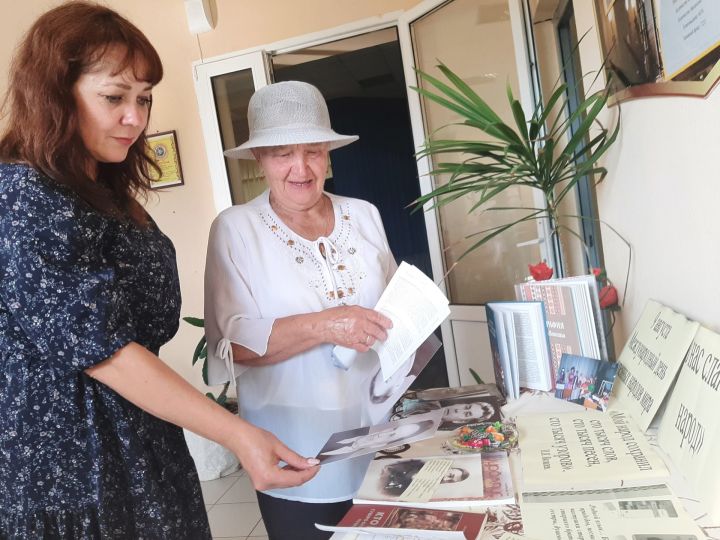 В Иж-Борискинском Доме культуры провели информационно-познавательный час "Из нас слагается народ"