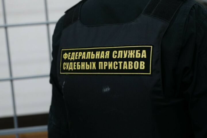 Более 1 млрд рублей по налоговым платежам взыскано  судебными приставами Татарстана