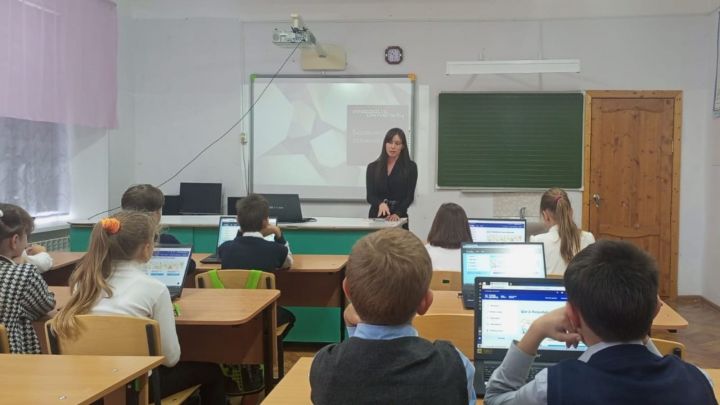 В школах Спасского района прошли «Уроки цифры»