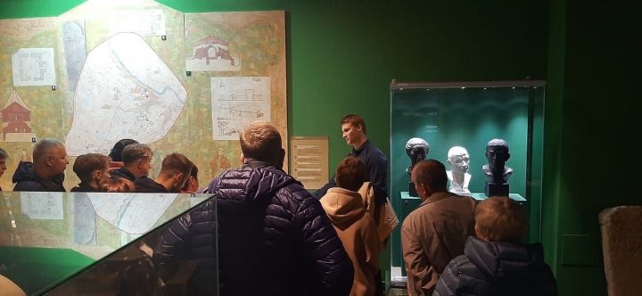 В Болгарском музее-заповеднике провели экскурсию для туристов теплохода «Юрий Никулин»