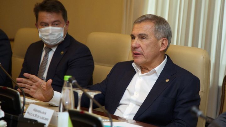Минниханов поручил проверить правильность начисления платы за ЖКУ в счетах жителей Татарстана