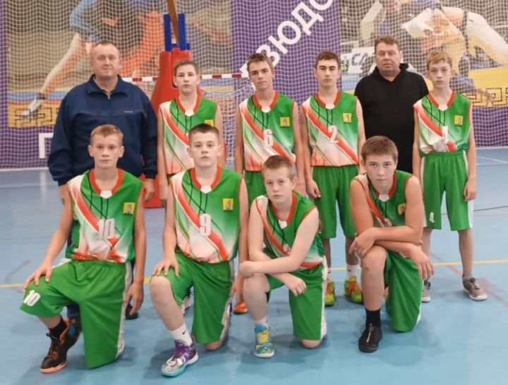 В Болгаре прошло первенство РТ по баскетболу среди юношей