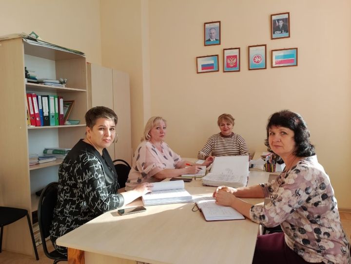 Специалисты Департамента надзора и контроля в сфере образования провели профилактические визиты