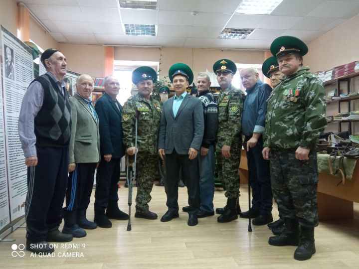 В Болгарской Детской библиотеке открылся мобильный передвижной музей «На защите границ»