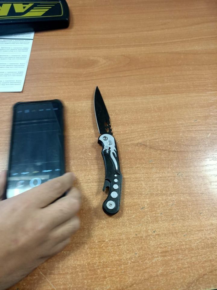 Житель Болгара пытался пронести нож в здание суда