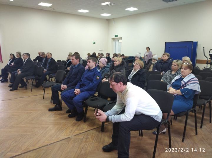В Полянках прошла отчётная сессия совета сельского поселения