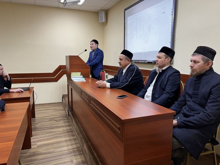 Болгарскую исламскую академию посетили студенты Казанских вузов