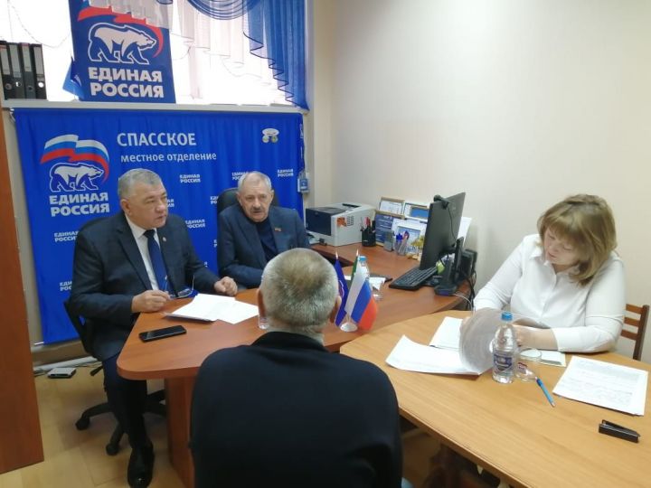 В Болгаре депутат Госсовета РТ Фоат Валиев провёл приём граждан