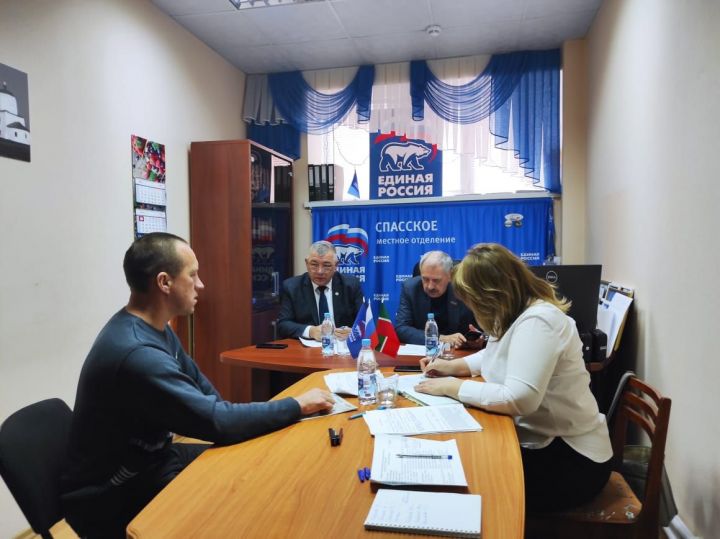 В Болгаре депутат Госсовета РТ Фоат Валиев провёл приём граждан