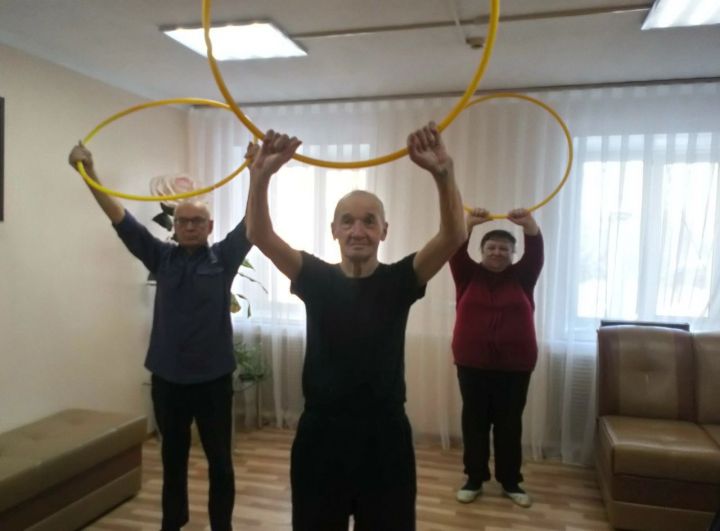 Для получателей соцуслуг Спасского ДИПИ провели спортивный час