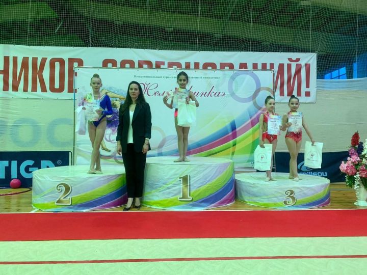 Спасские гимнастки приняли участие в межрегиональном турнире по художественной гимнастике «Жемчужинка»