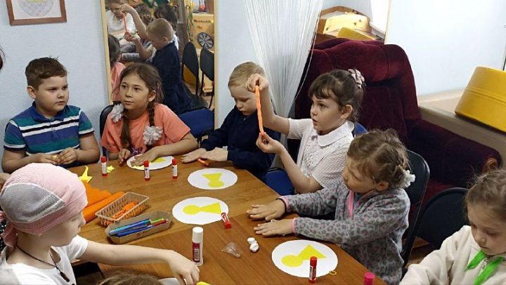 Для несовершеннолетних получателей социальных услуг Болгара провели мастер-класс