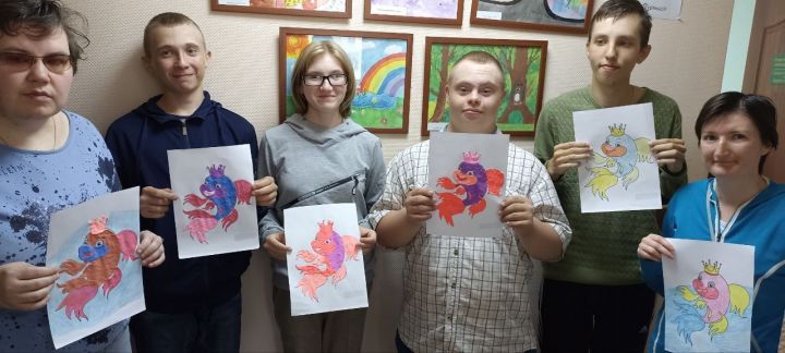 Для получателей соцуслуг провели занятие в рамках Пушкинского дня