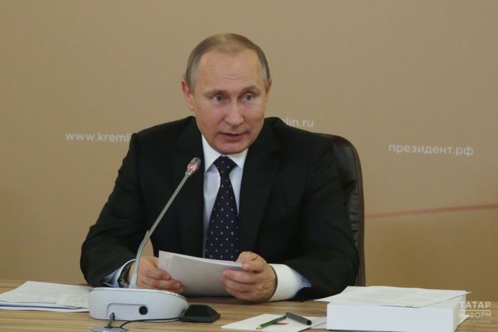 Владимир Путин поздравил женщин с 8 марта | ИА “lp-dom-ozero.ru”