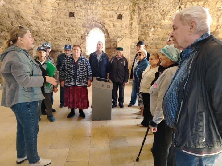 Подопечным Спасского ДИПИ организовали экскурсию в Болгарский музей-заповедник