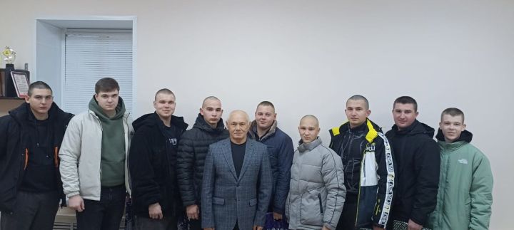 В Болгаре прошла отправка первых призывников