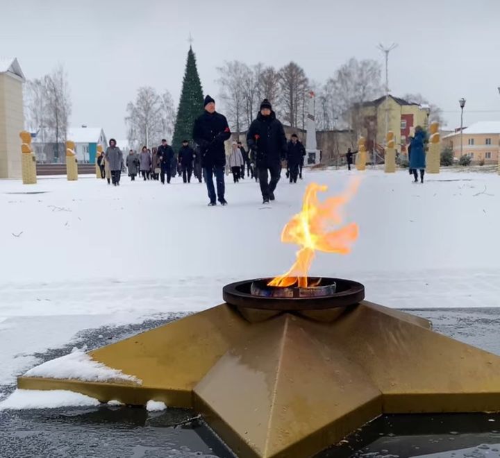 В Болгаре прошёл митинг ко Дню Героев Отечества