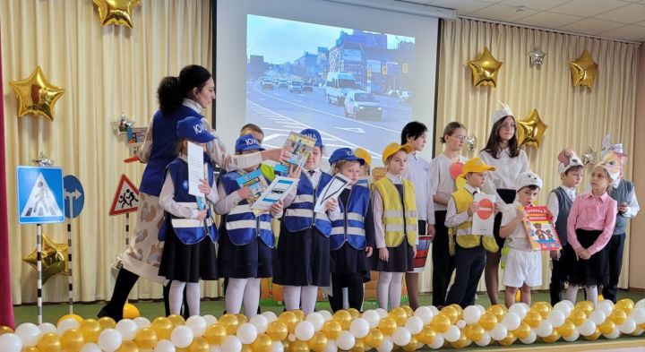 В Болгарской школе №1 состоялось мероприятие, посвящённое ПДД