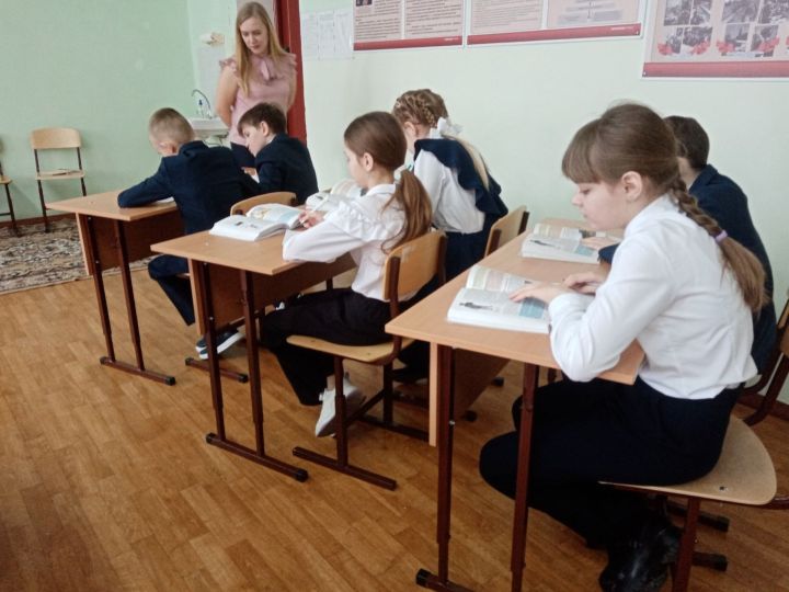 В Болгарской школе №2 состоялся районный семинар для учителей истории и обществознания