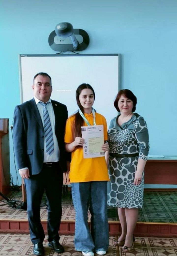 Ученица Болгарской второй школы стала призёром в региональном этапе чемпионата «Профессионалы 2024»