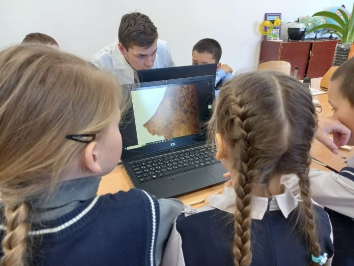 В Бураковской школе провели предметный День «Маршрут роста»