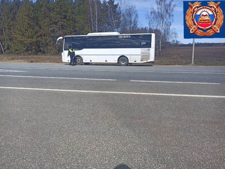 Госавтоинспекторы Спасского района активно контролируют автобусные перевозки