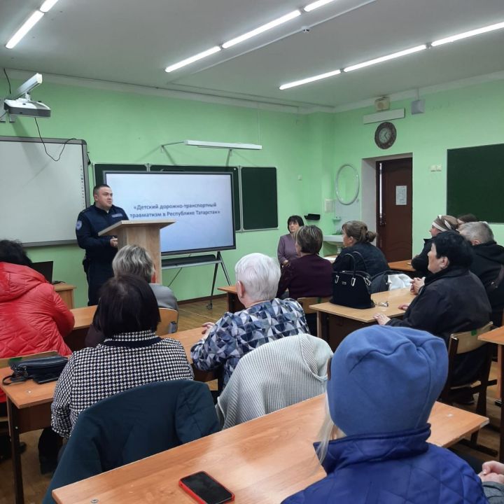 Госавтоинспекторы Спасского района провели ряд мероприятий в образовательных учреждениях