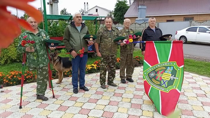 В Болгаре почтили память героев, защищавших границу СССР