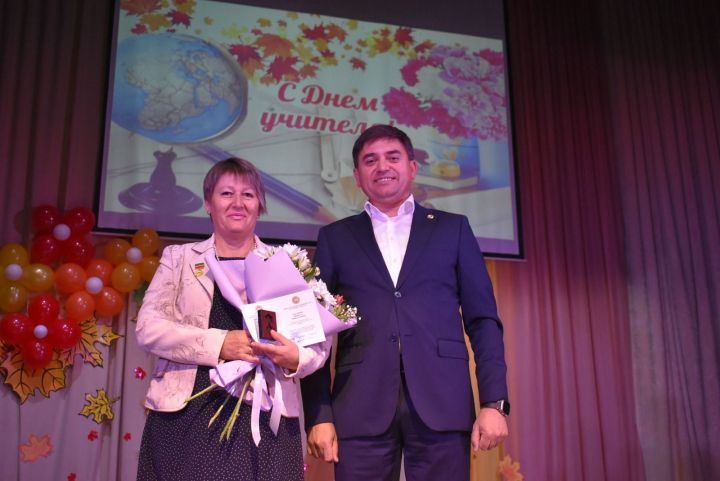 В Спасском районе чествовали учителей